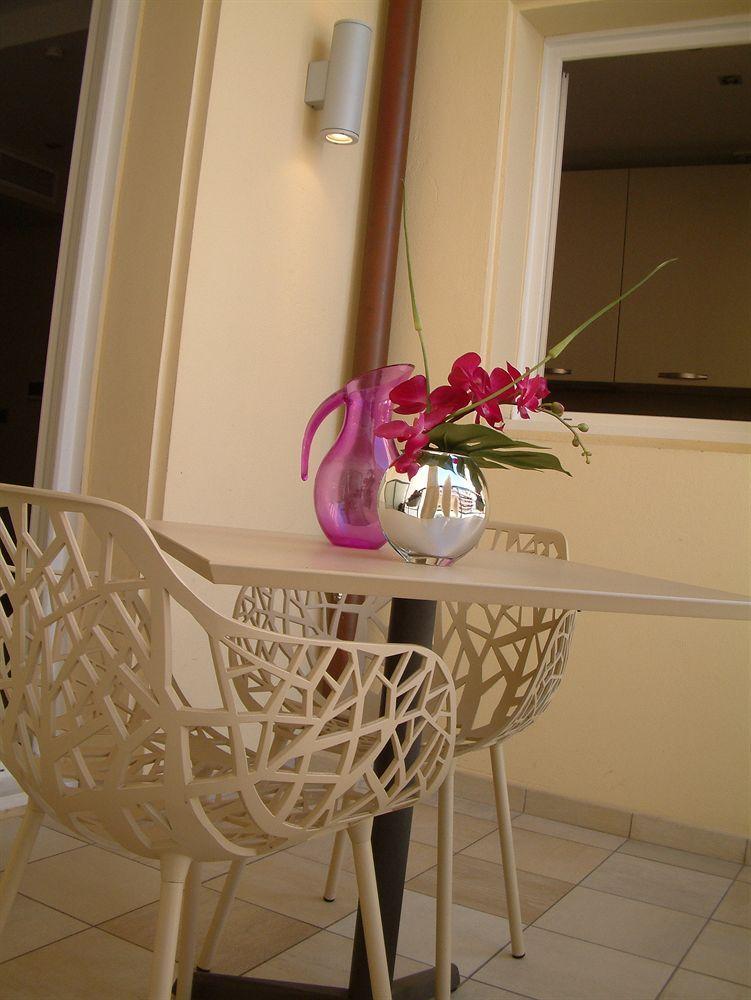 Residence Villa D'Elsa Juan-les-Pins Exterior foto